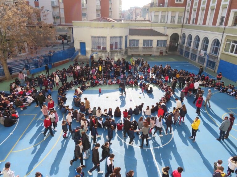 Unidos por la Paz: Celebrando el Día de la Paz en el Colegio La Salle de Palencia